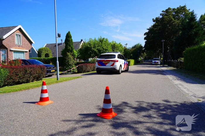 Politie start onderzoek naar aantreffen overledene