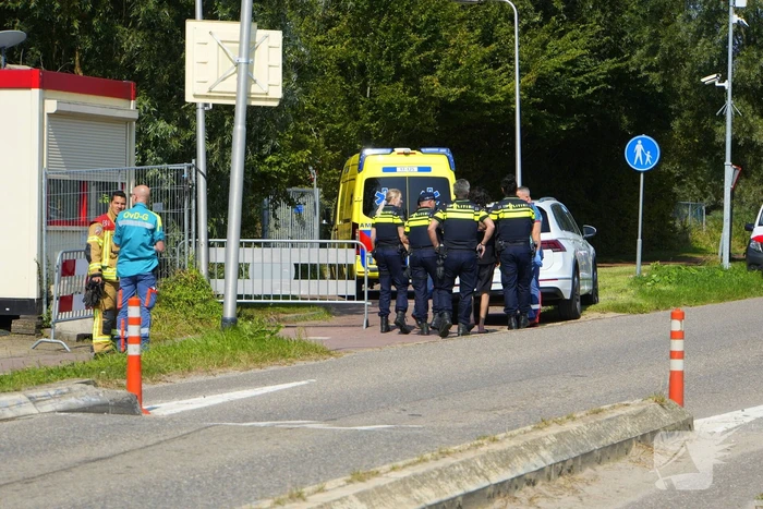 Asielzoeker klimt op dak en zorgt voor commotie