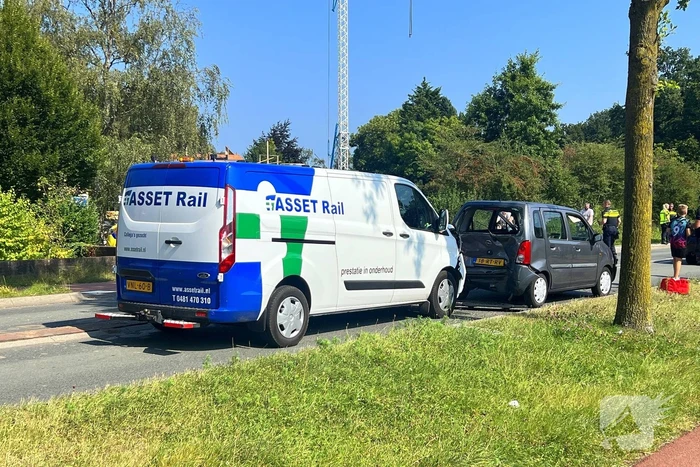 Drie voertuigen betrokken bij kettingbotsing
