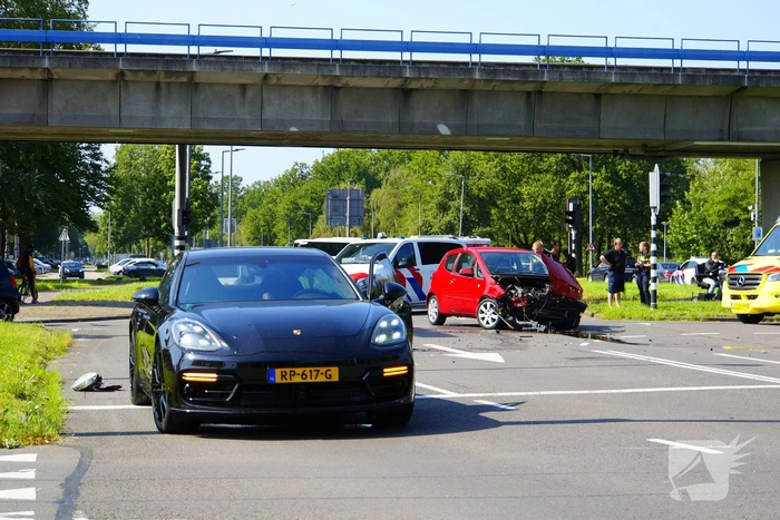 Porsche bestuurder aangehouden na veroorzaken ongeval met gewonde