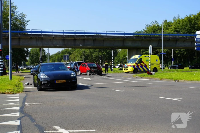 Porsche bestuurder aangehouden na veroorzaken ongeval met gewonde