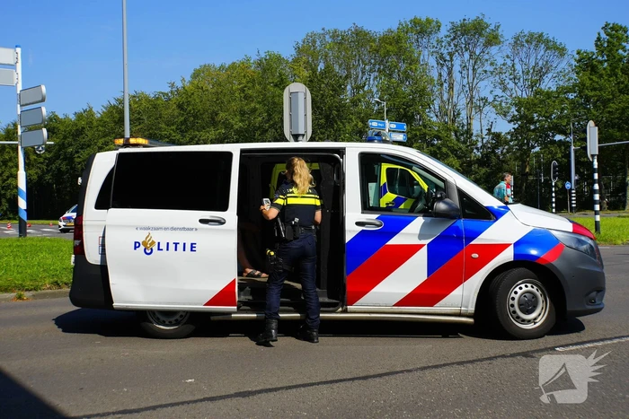 Porsche bestuurder aangehouden na veroorzaken ongeval met gewonde