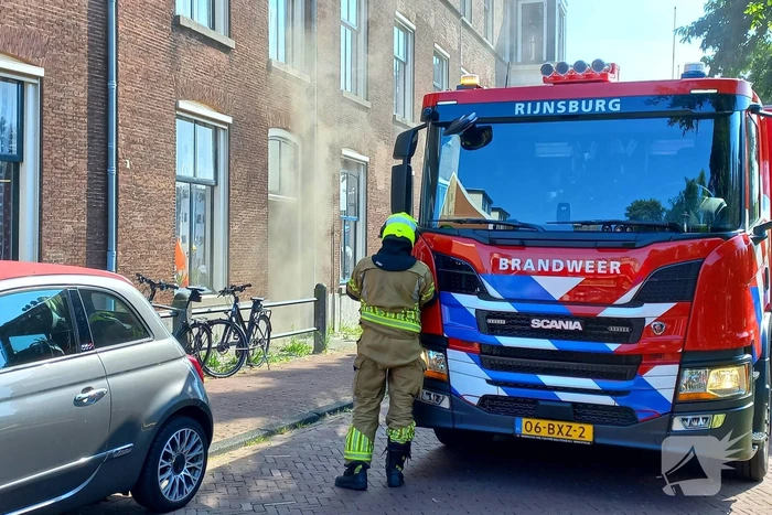 Vluchtelingenopvang ontruimd door brandend bankstel