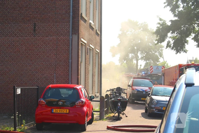 Vluchtelingenopvang ontruimd door brandend bankstel