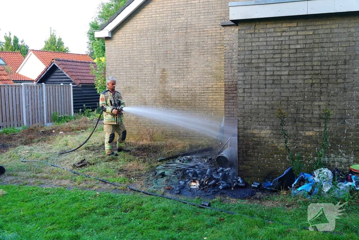Containerbrand slaat bijna over naar berging