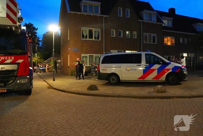 Pannetje op vuur zorgt voor brandweer inzet, bewoners niet thuis