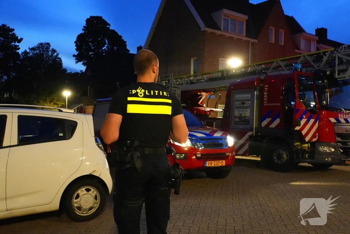 Pannetje op vuur zorgt voor brandweer inzet, bewoners niet thuis