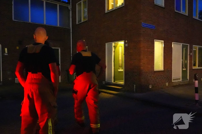 Pannetje op vuur zorgt voor brandweer inzet, bewoners niet thuis