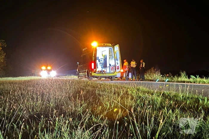 Motorrijder vliegt uit de bocht