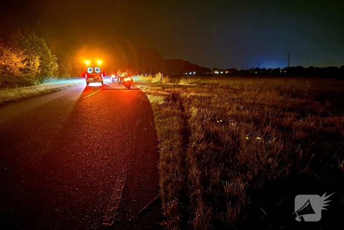 Motorrijder vliegt uit de bocht
