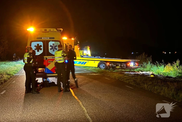 Motorrijder vliegt uit de bocht