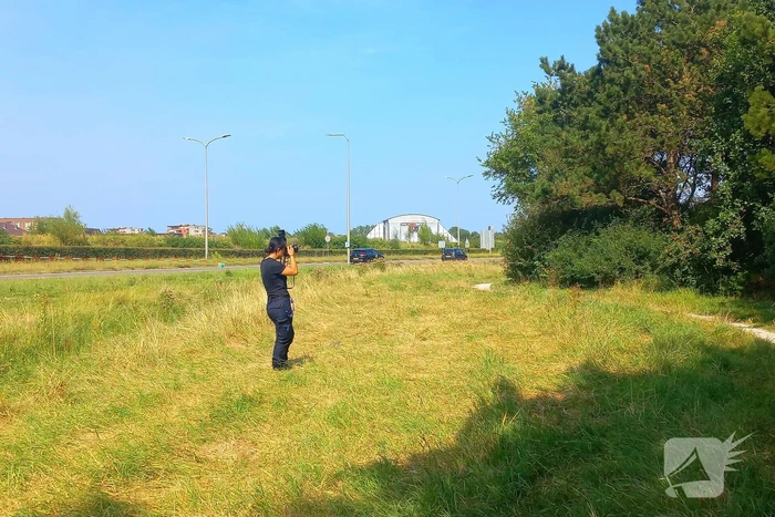 Overleden vrouw op afgelegen plek aangetroffen