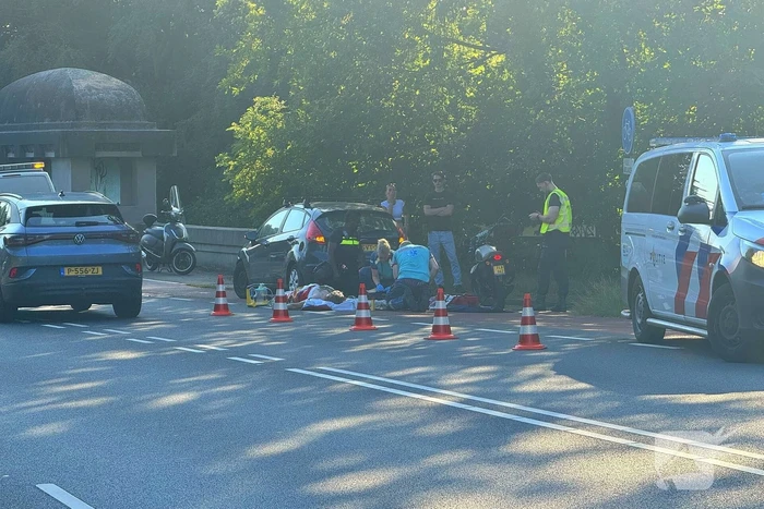 Automobilist schept motorrijder