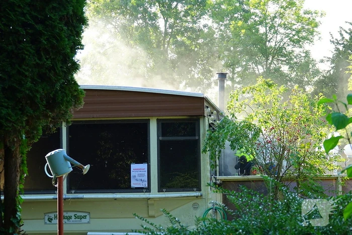 Stacaravan in brand op vakantiepark