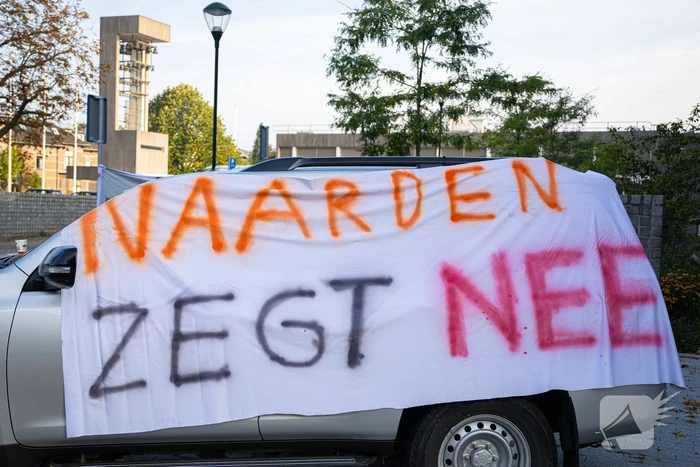 Nee tegen noodopvang in Naarden