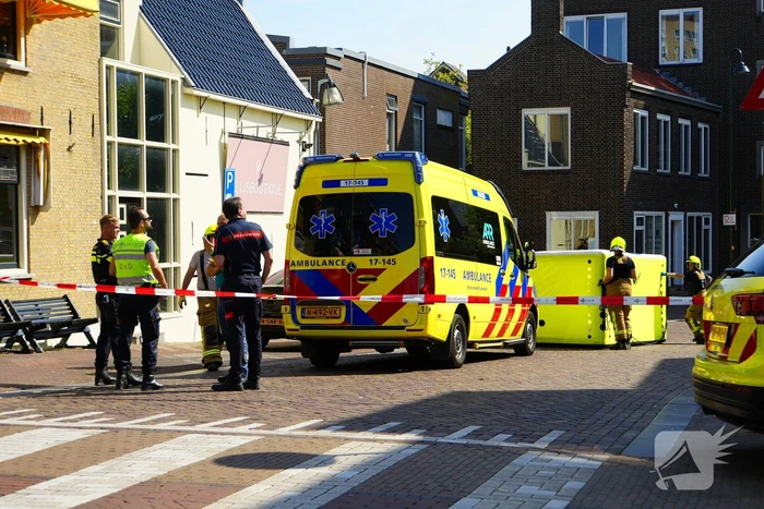 Arrestatieteam ingezet voor man op dak
