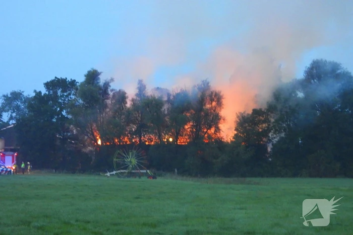 Zeer grote brand in stal