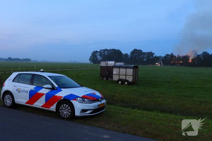Zeer grote brand in stal