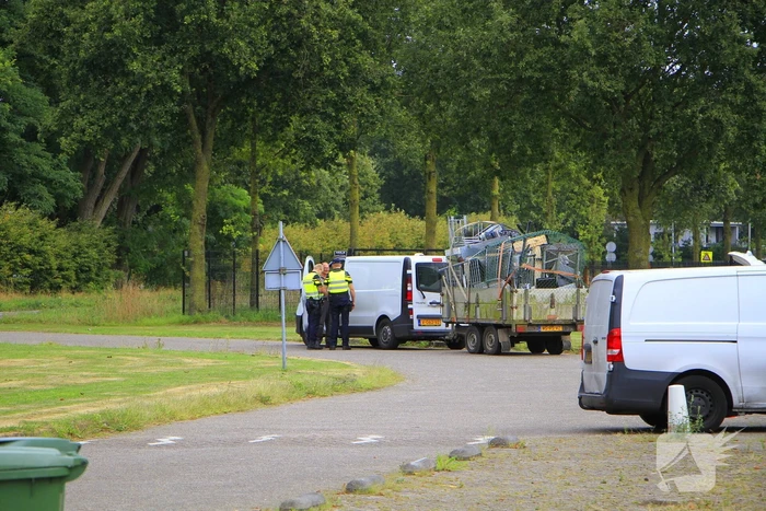 Politie houdt controle bij tankstation
