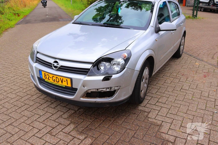 Scooterrijder gewond bij aanrijding met auto