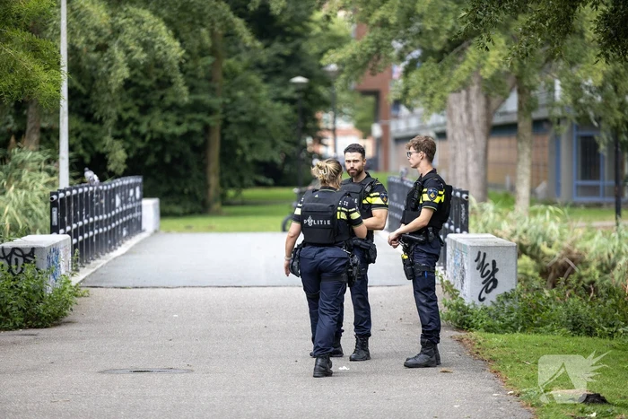 Zoektocht naar vermoedelijke schutter in Zuidoost