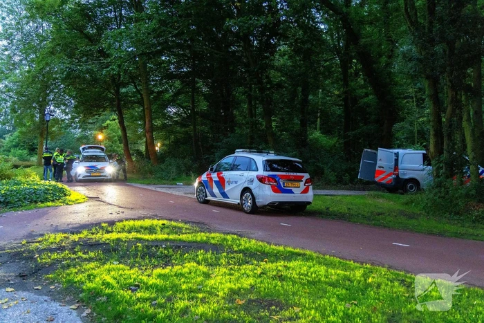 Grote politie-inzet na steekpartij in park