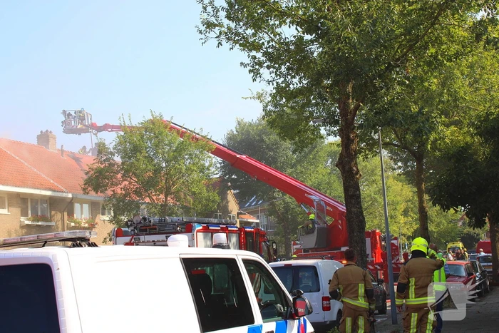 Veel hulpdiensten ingezet voor zeer grote brand