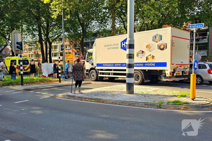 Ernstig ongeval tussen fietser en vrachtwagen