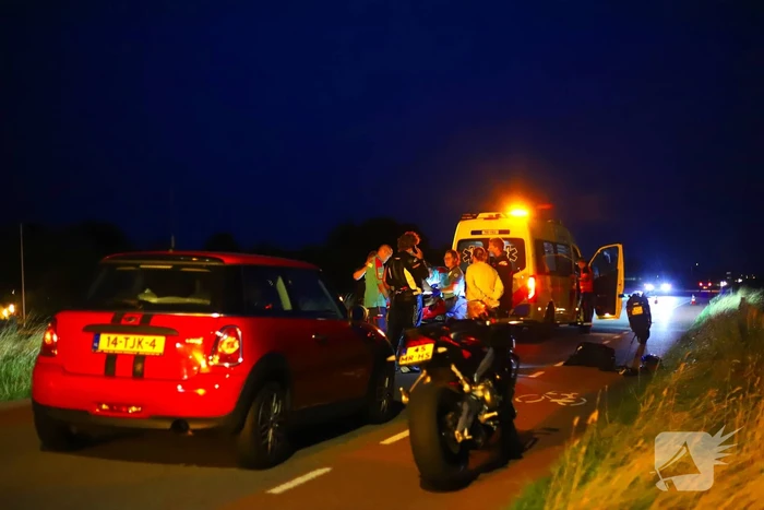 Motorrijder zwaargewond na valpartij