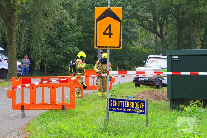 Grondraket boort door gasleiding