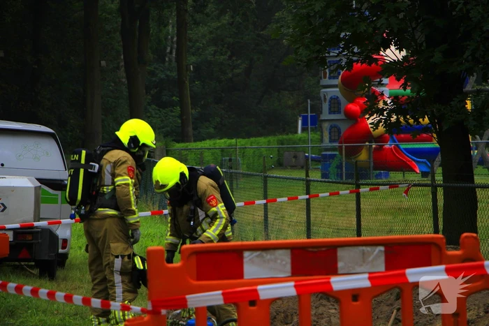Grondraket boort door gasleiding