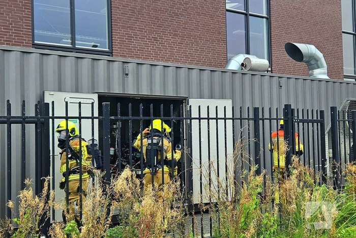 Brand in bijgebouw van industriepand