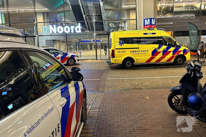 Persoon gewond bij steekpartij op metrostation