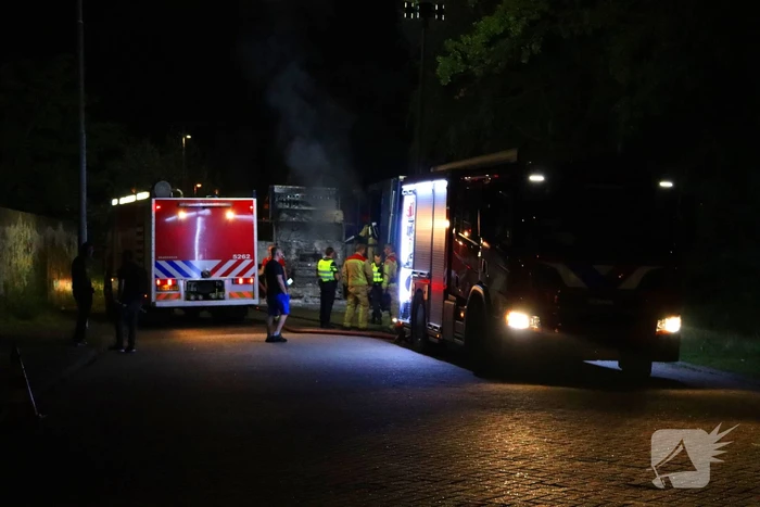 Vrachtwagencabine verwoest door brand