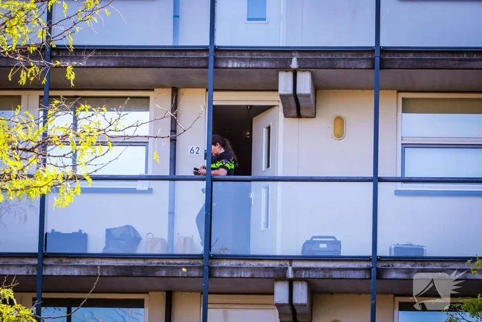 Politie doet onderzoek naar overleden persoon in woning