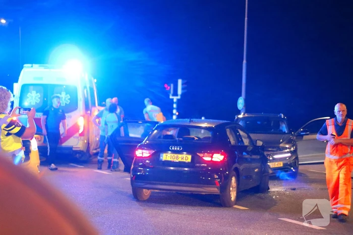 Gewonde na frontale botsing op kruising