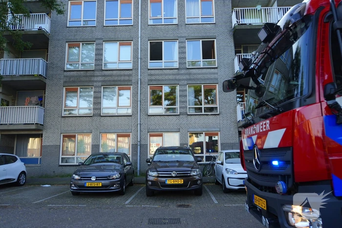 Uitslaande brand na explosie in woongebouw voor begeleid wonen