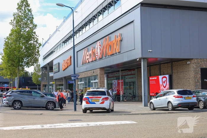 Politie ingezet voor steekincident
