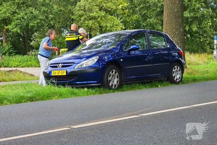 Fietser aangereden op rotonde