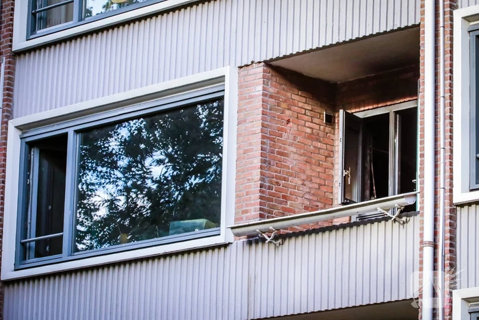 Veel schade na brand in flatwoning