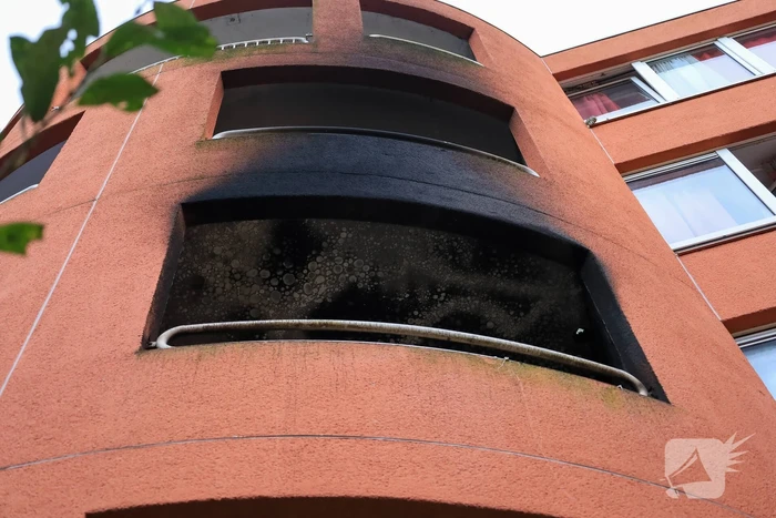 Flinke schade bij uitslaande woningbrand