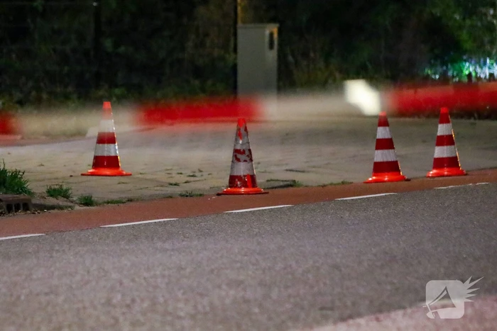 Straat afgesloten na beschieting woning