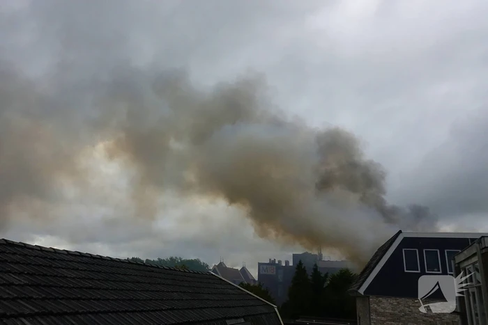 Veel rookontwikkeling bij brand in winkel