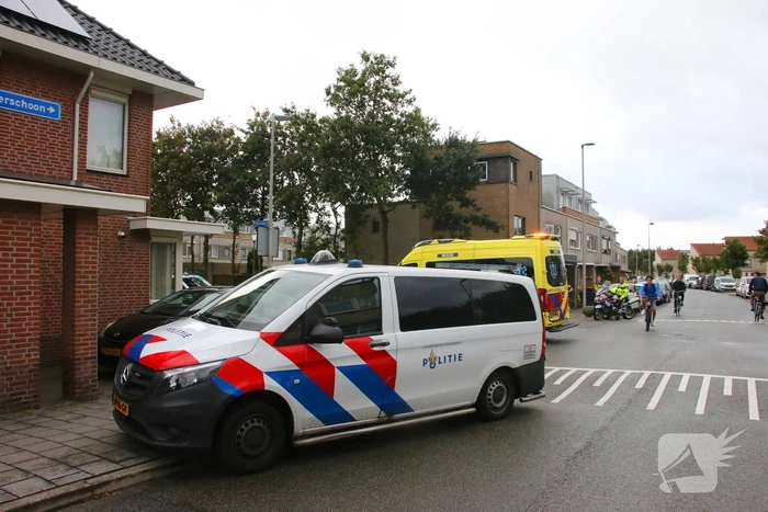 Fietser gewond naar ziekenhuis