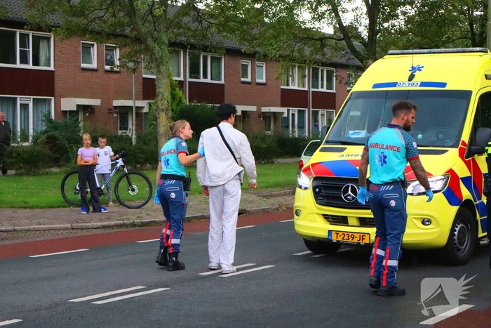 Scooterrijder gaat hard onderuit