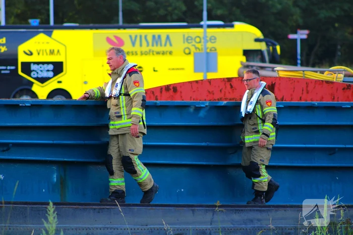 Hulpdiensten Ingezet voor Incident op binnenvaartschip