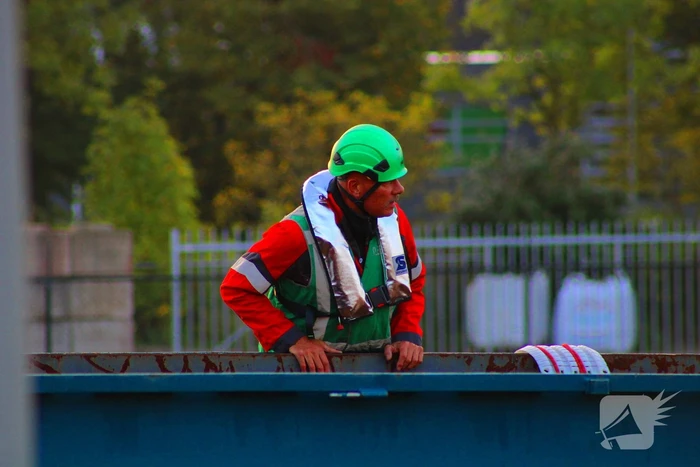 Hulpdiensten Ingezet voor Incident op binnenvaartschip