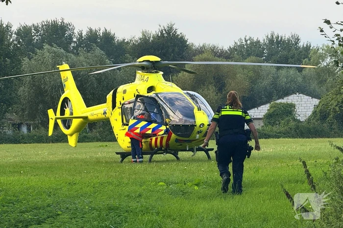 Fietser ernstig gewond, traumahelikopter ingezet