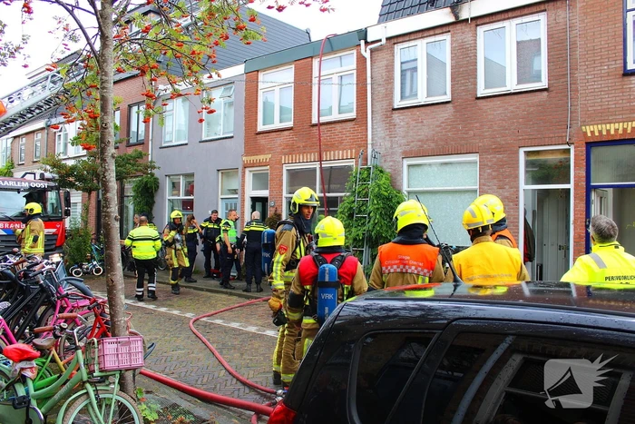 Huis onbewoonbaar na felle woningbrand