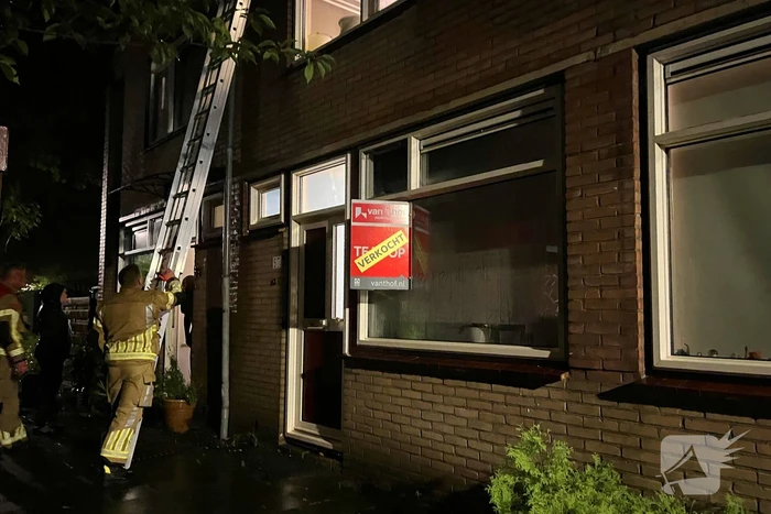 Slaapkamer vol met regenwater